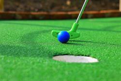 mini golf + restaurant